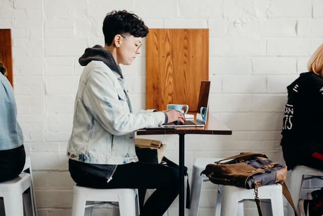 普通の人はフリーランスでは稼げません！なので稼ぐならPC物販で0→1を実践しよう！ 