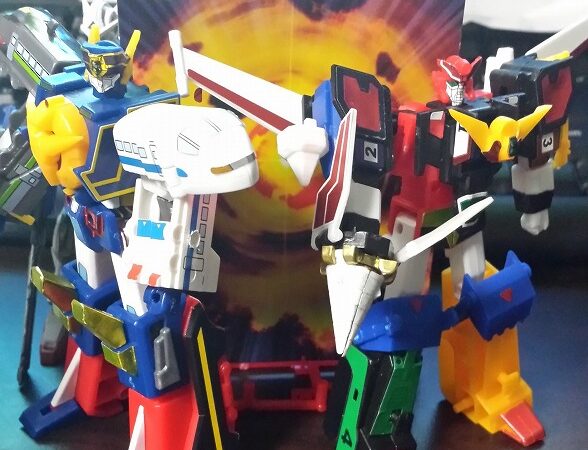 【勇者伝説ブレイブガム】マイトガイン・マイトカイザーの開封レビュー!まさかのグレートマイトガインへの合体が可能!?【食玩】