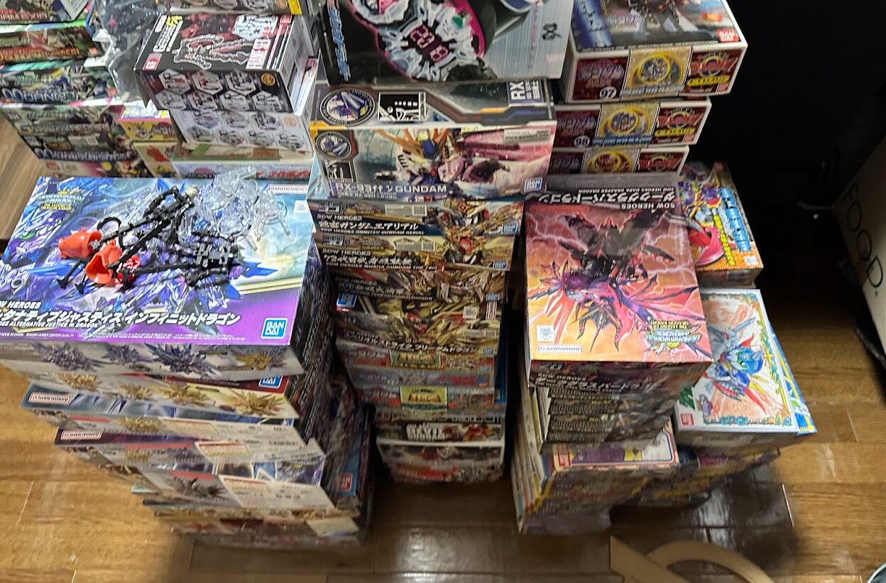 1. 箱のまま積むと汚く見える原因は「ノイズ」にある