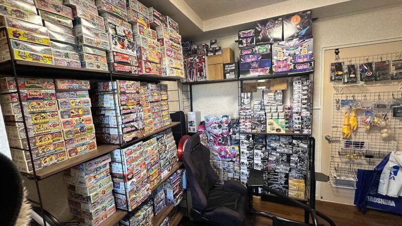 【フィギュア部屋】総額15万円！ニトリ「Nポルダ」で巨大食玩（SMP）のための「壁面収納」を作ってみた 